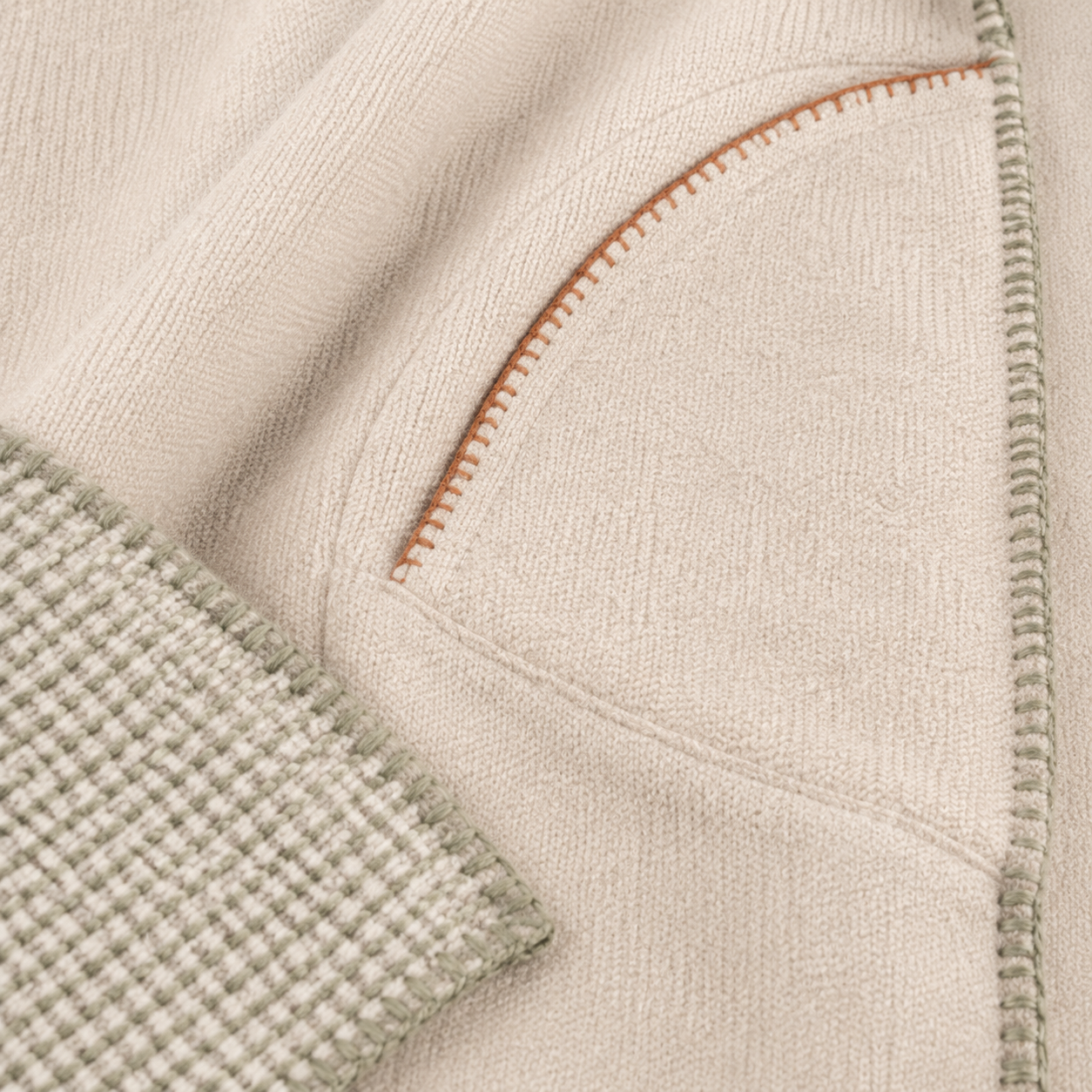 WrapWing Pocket Throw